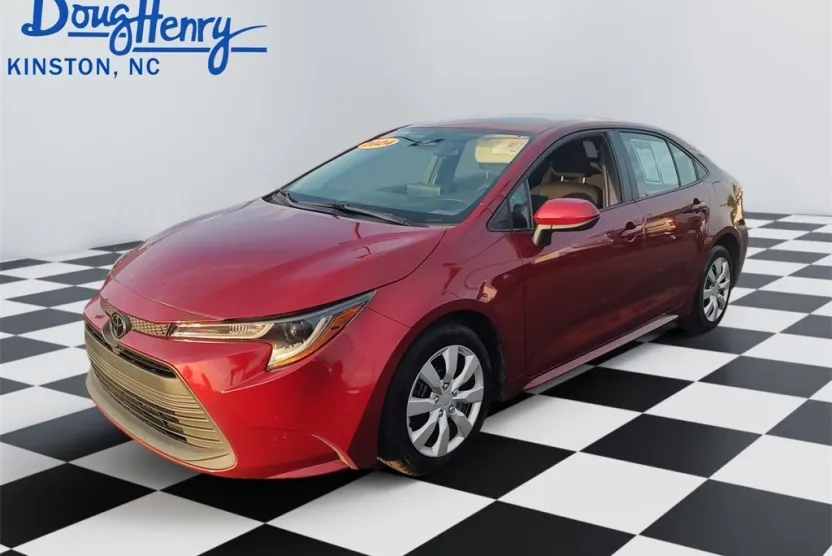 2024 Toyota Corolla LE photo 1