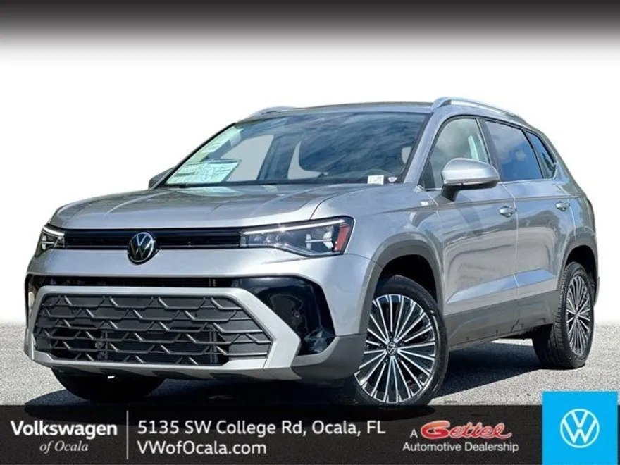 2025 Volkswagen Taos SE photo 1