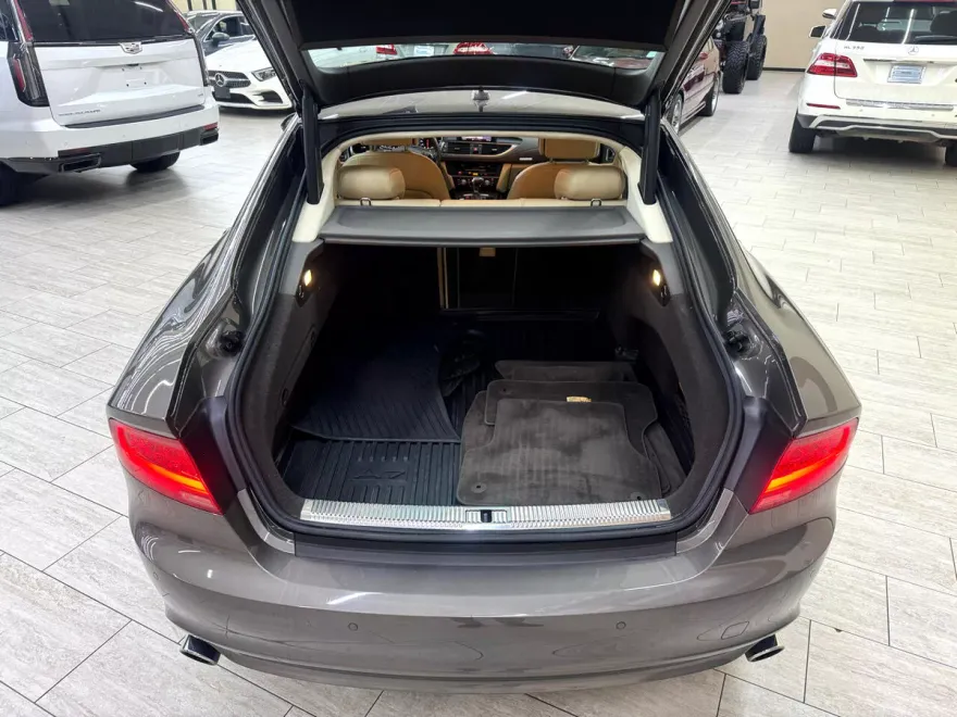 2013 Audi A7 3.0T Prestige photo 8