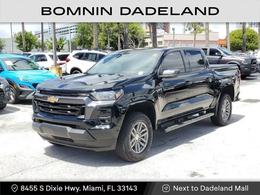 2023 Chevrolet Colorado LT photo 1