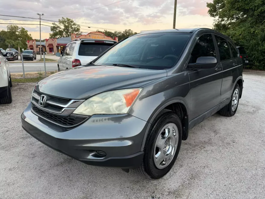 2010 Honda CR-V LX photo 1