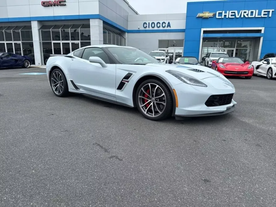 2018 Chevrolet Corvette Grand Sport 2LT photo 1