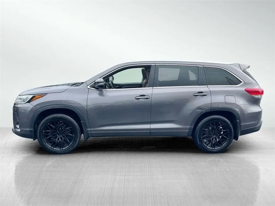 2019 Toyota Highlander Limited Platinum photo 1