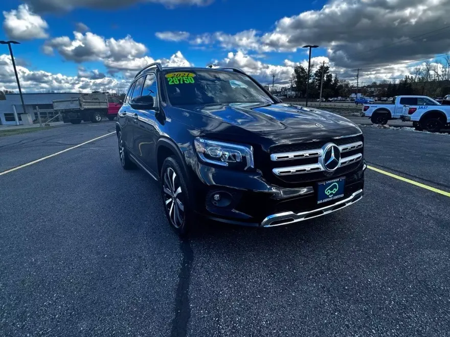 2021 Mercedes Benz GLB 250 4MATIC photo 1