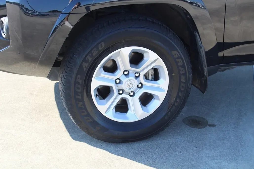 2024 Toyota 4Runner SR5 photo 1