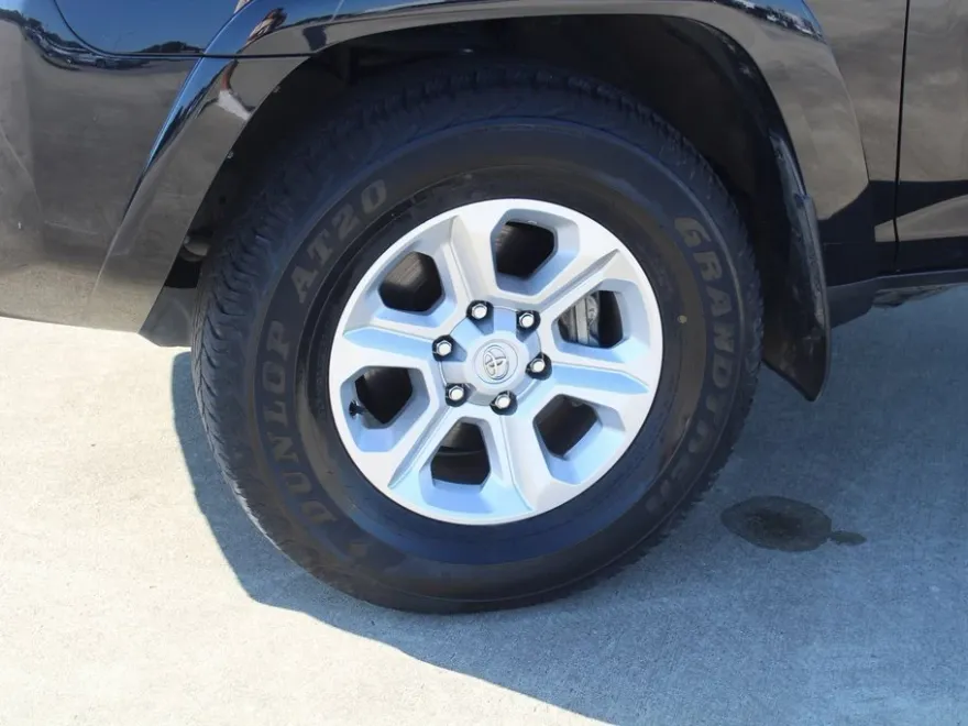 2024 Toyota 4Runner SR5 photo 1