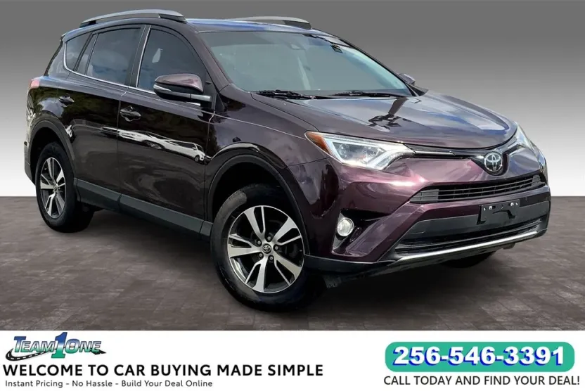 2018 Toyota RAV4 XLE photo 1