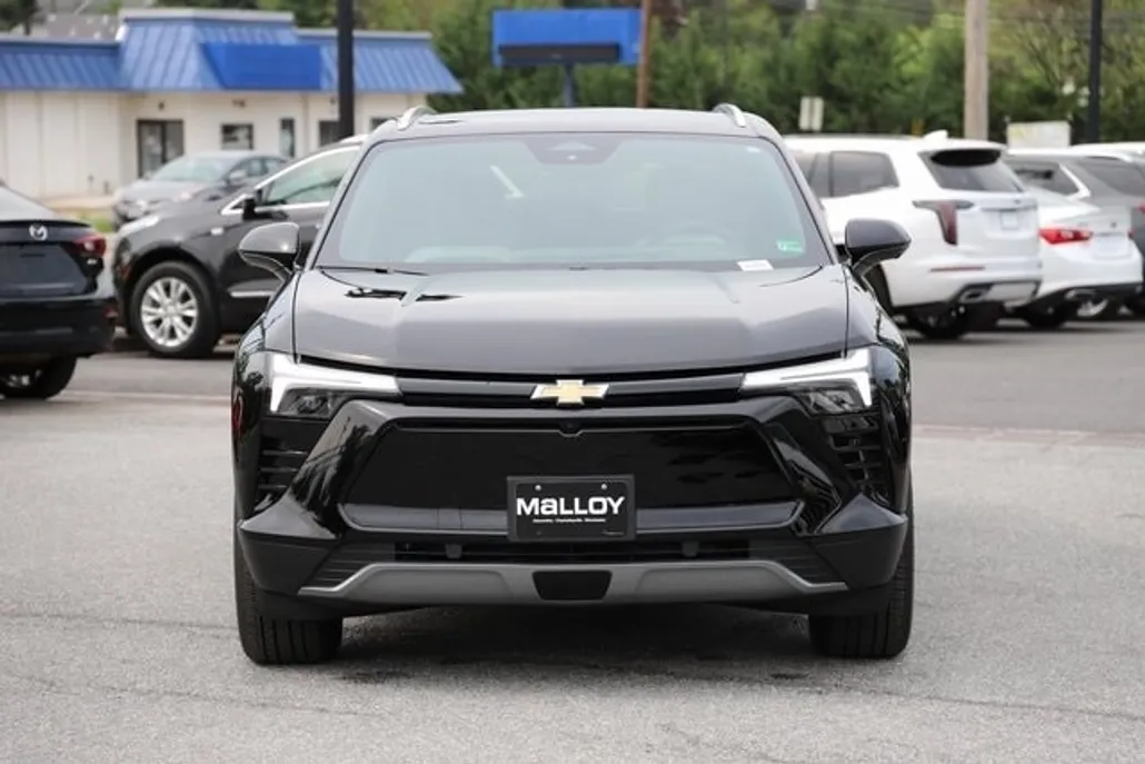 2024 Chevrolet Blazer EV photo 1