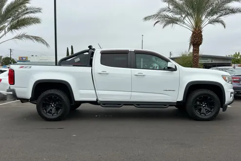2016 Chevrolet Colorado Z71 photo 3