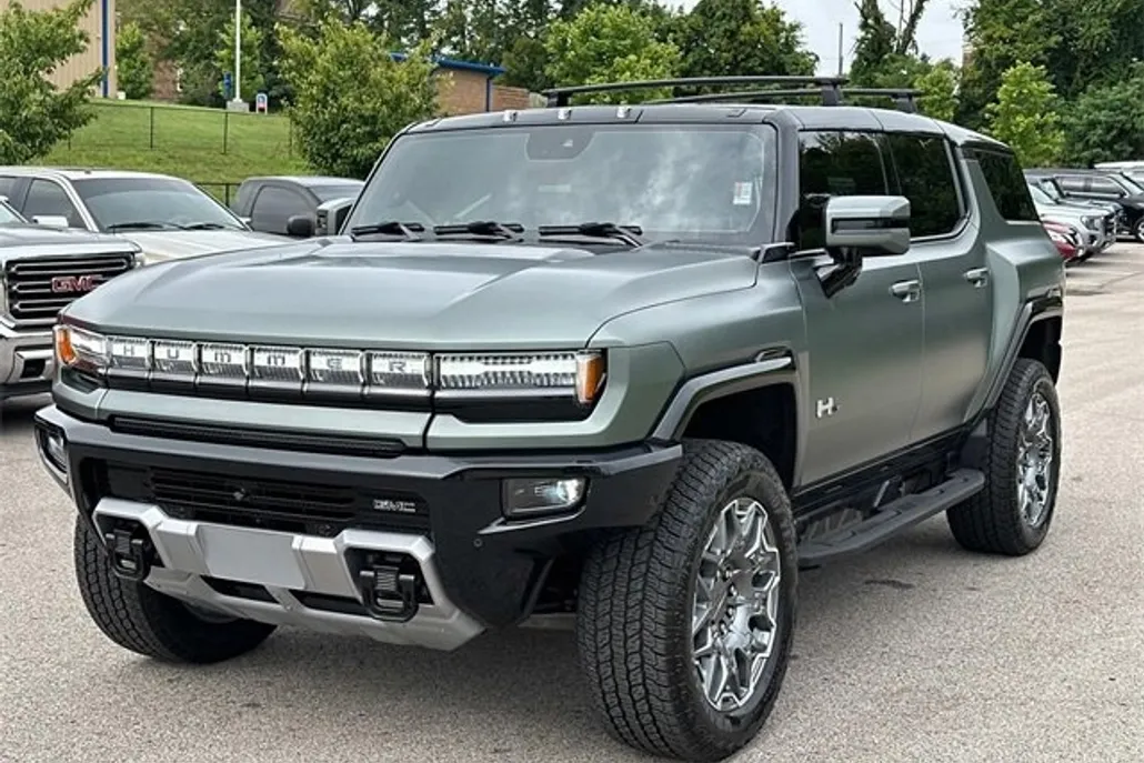 2024 Gmc Hummer EV SUV photo 1