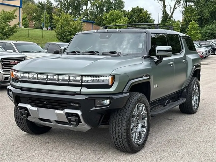 2024 Gmc Hummer EV SUV photo 1
