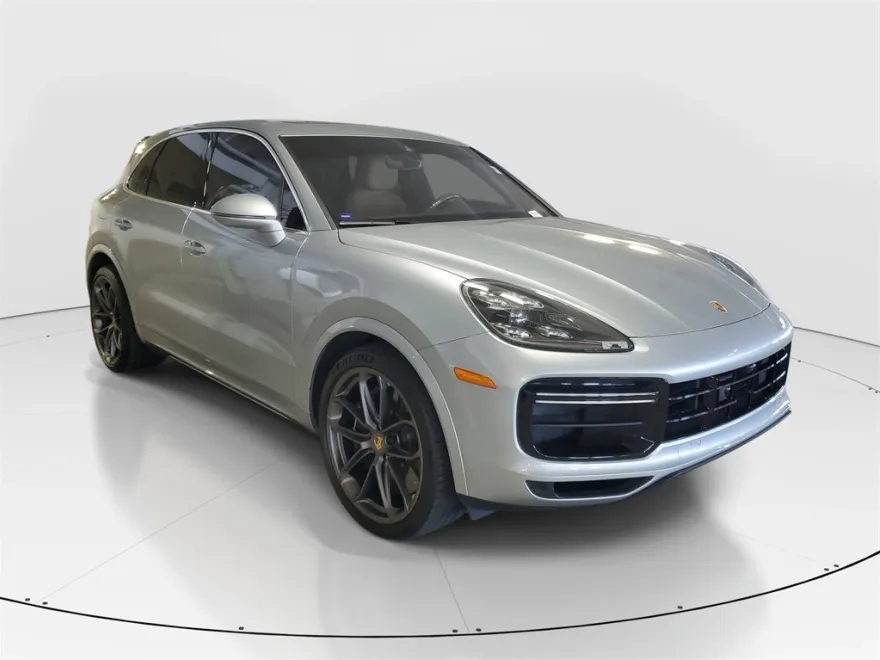 2021 Porsche Cayenne Turbo photo 1