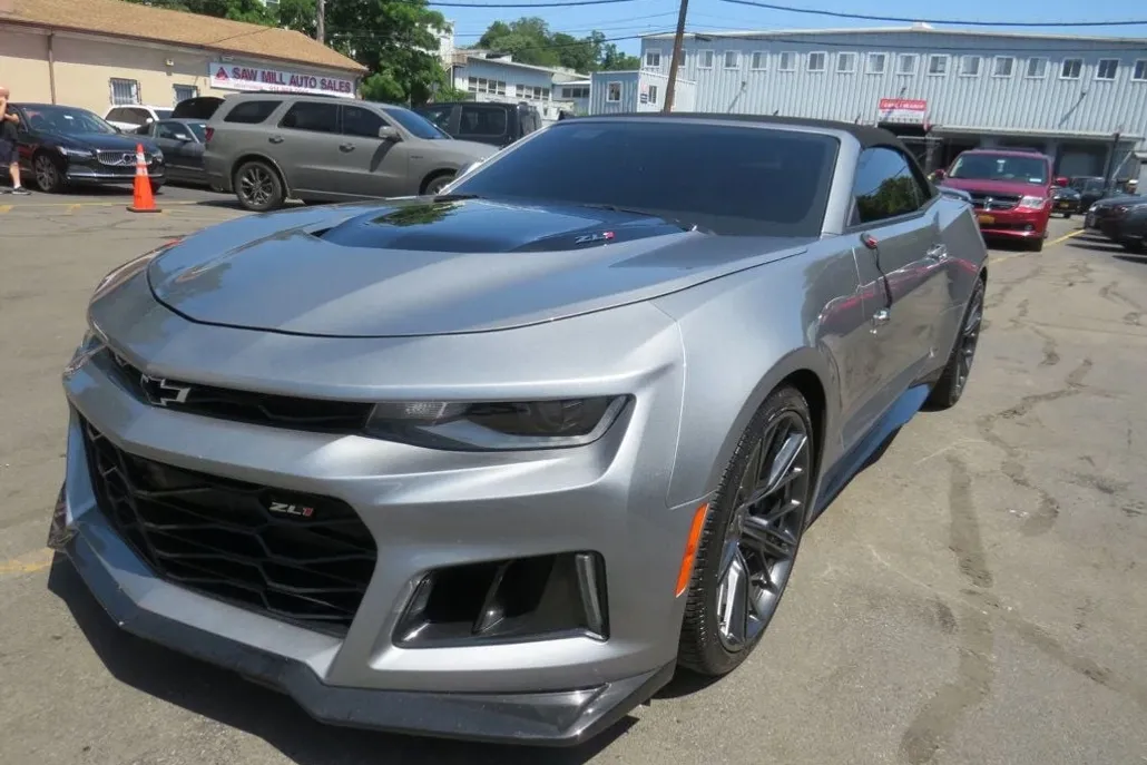 2023 Chevrolet Camaro ZL1 photo 1