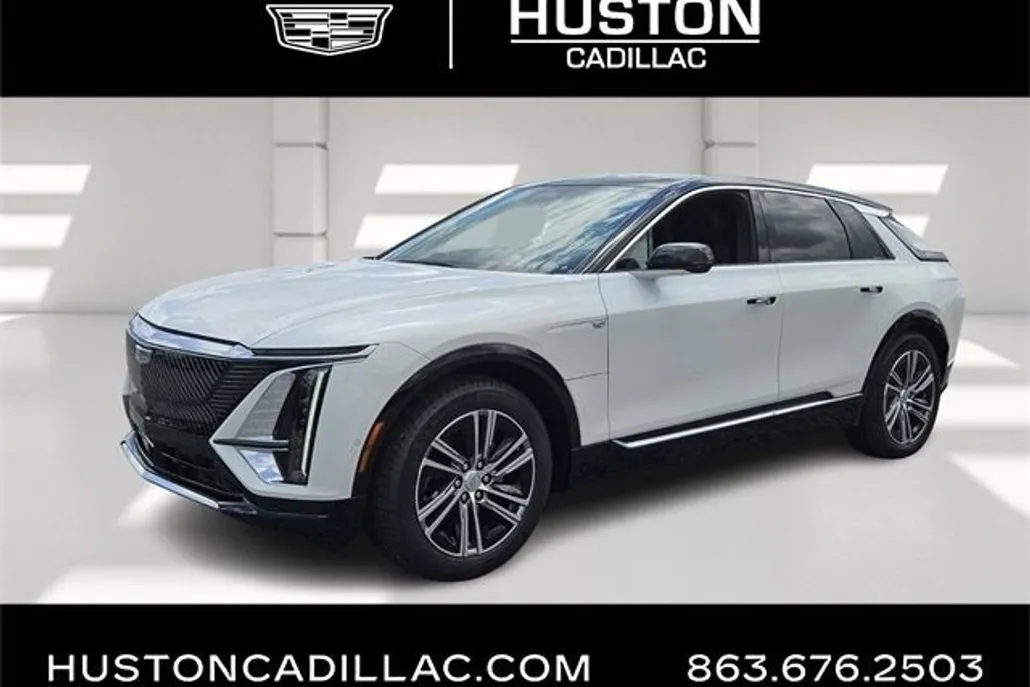 2025 Cadillac Lyriq Luxury photo 1