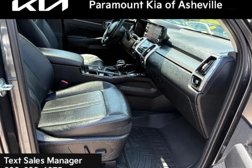 2022 Kia Sorento SX photo 1