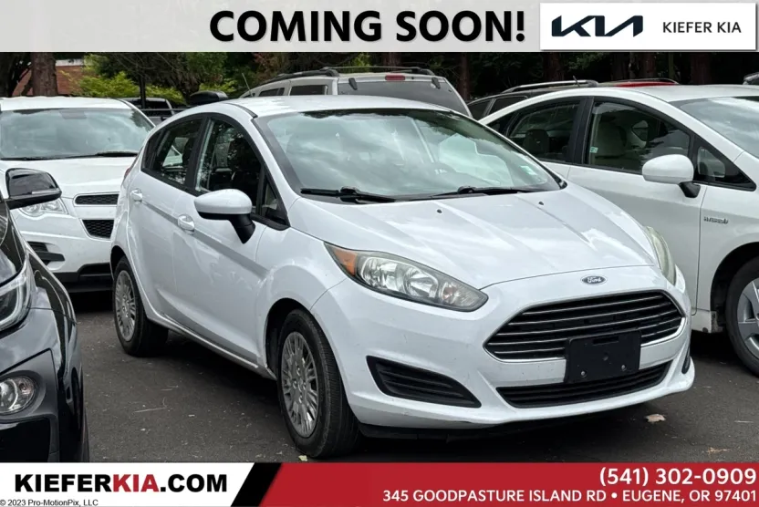 2016 Ford Fiesta S photo 1