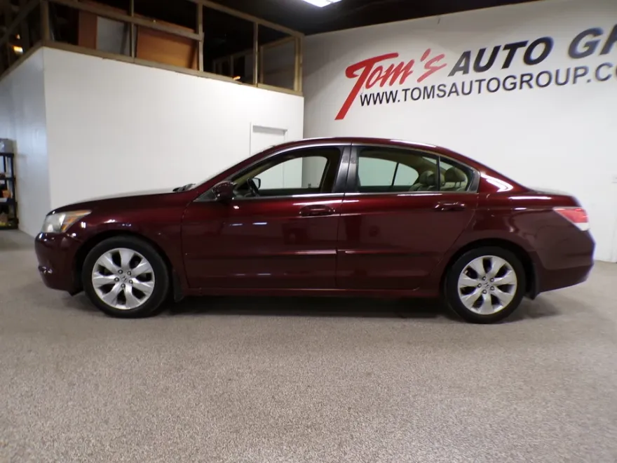 2010 Honda Accord EX-L photo 1