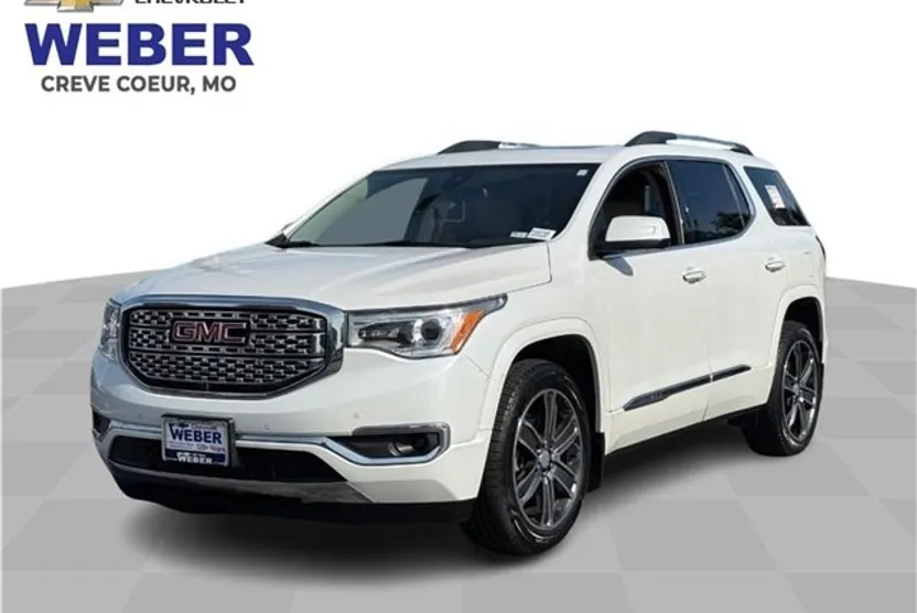2017 Gmc Acadia Denali photo 1