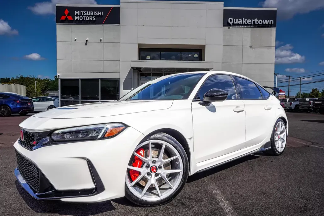 2023 Honda Civic Type R photo 1