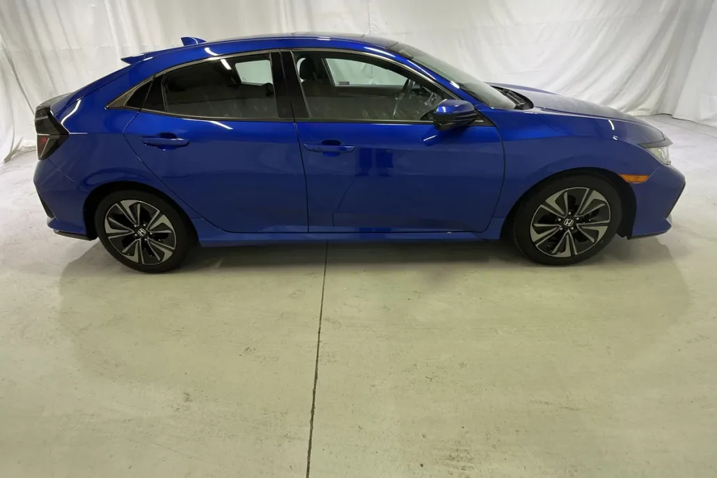 2019 Honda Civic Hatchback EX photo 1