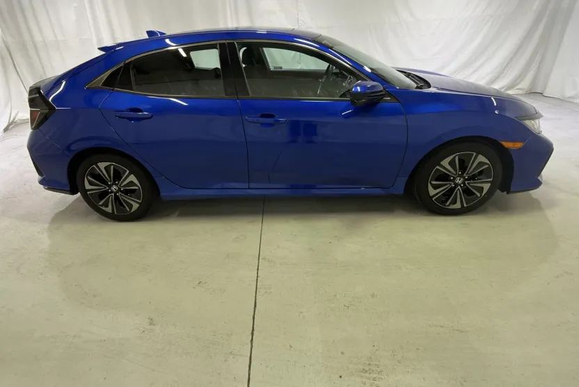 2019 Honda Civic Hatchback EX photo 1