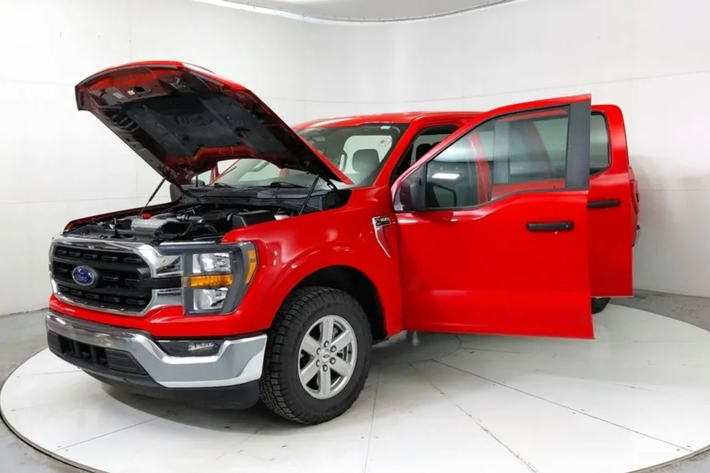2023 Ford F-150 XLT photo 1