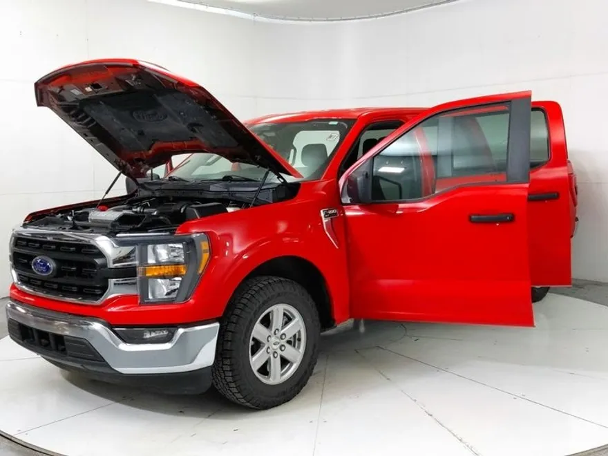 2023 Ford F-150 XLT photo 1