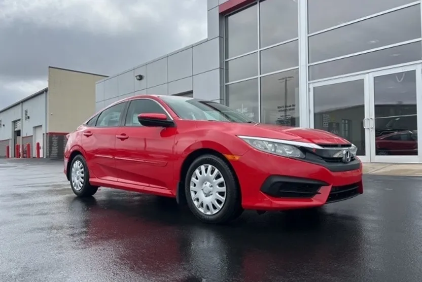 2017 Honda Civic LX photo 1