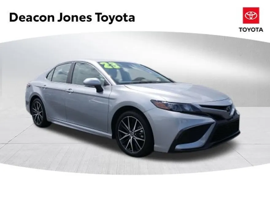 2023 Toyota Camry SE photo 1
