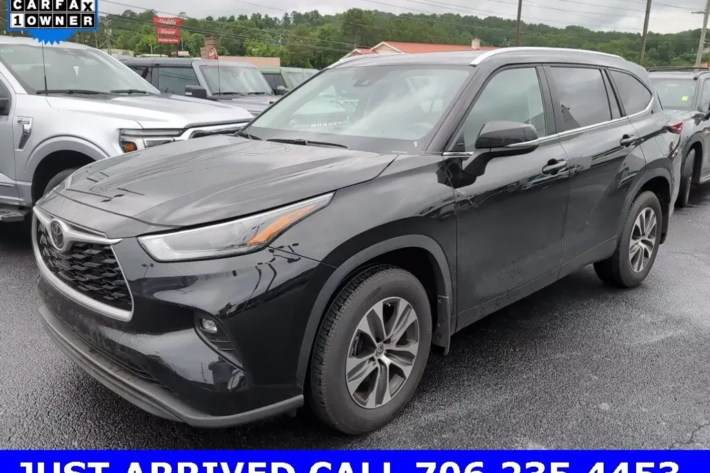 2024 Toyota Highlander XSE photo 1