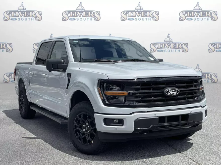 2025 Ford F-150 XLT photo 1