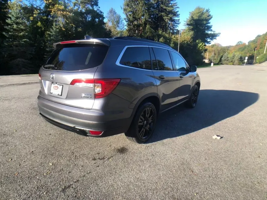2022 Honda Pilot Special Edition photo 1