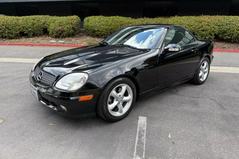 2001 Mercedes Benz SLK photo 1