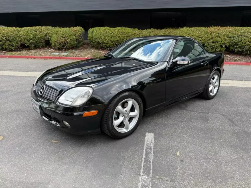 2001 Mercedes Benz SLK photo 1