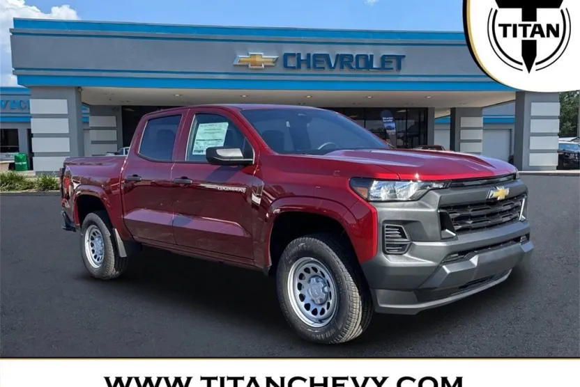 2025 Chevrolet Colorado LT photo 1