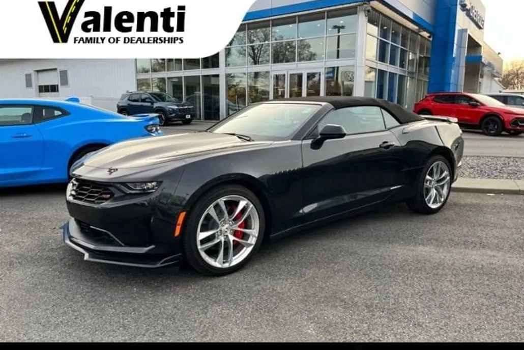 2024 Chevrolet Camaro 3LT photo 1