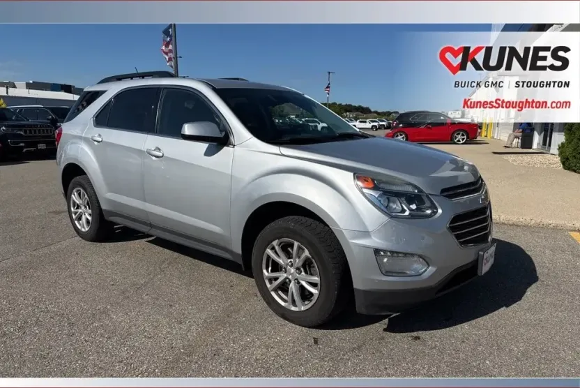 2016 Chevrolet Equinox LT photo 1
