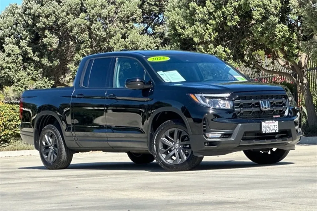 2024 Honda Ridgeline Sport photo 1
