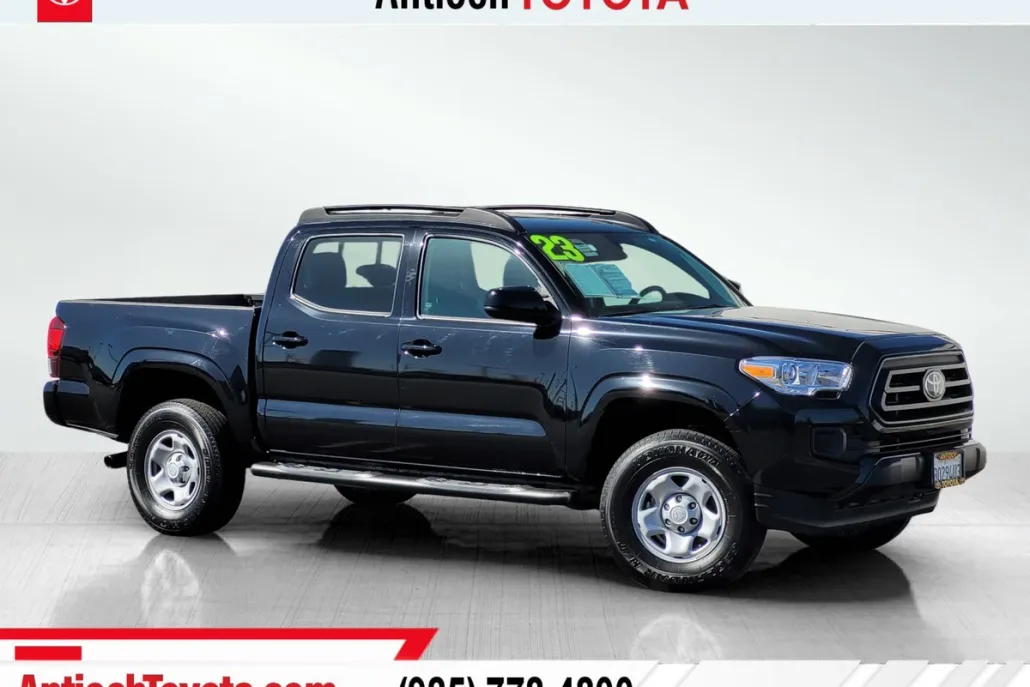 2023 Toyota Tacoma 4x4 photo 1