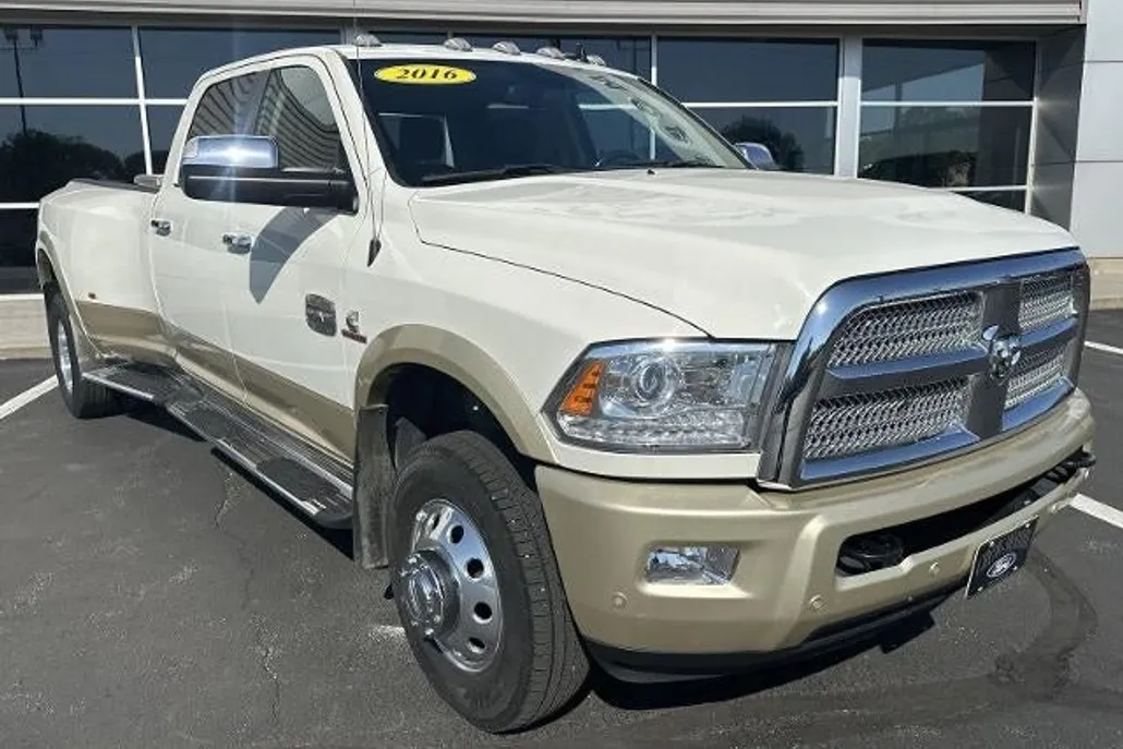 2016 Ram 3500 Longhorn photo 1