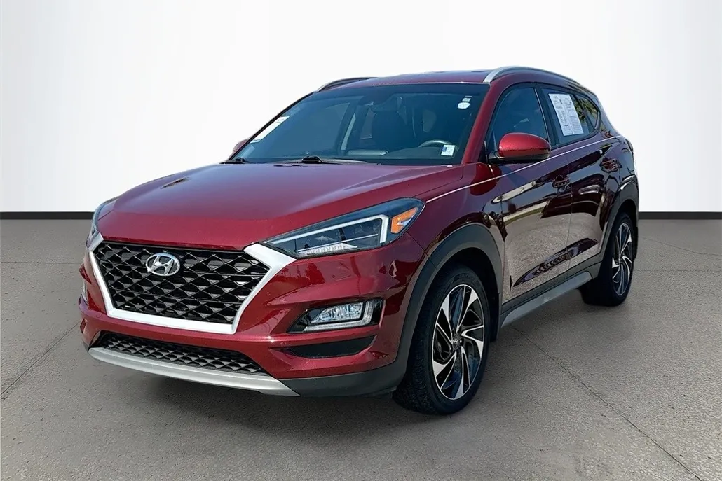 2020 Hyundai Tucson Sport photo 1
