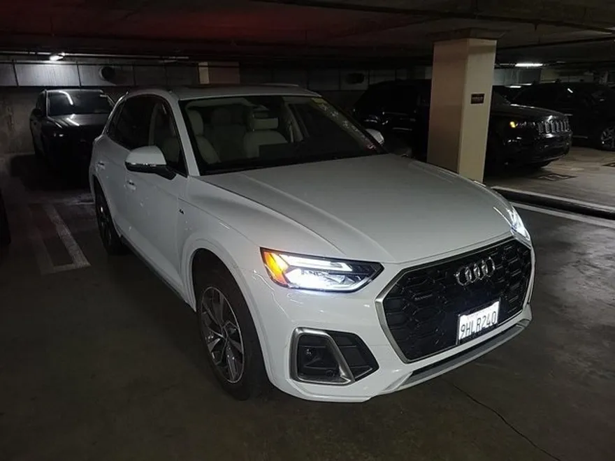 2023 Audi Q5 45 S line Premium photo 1