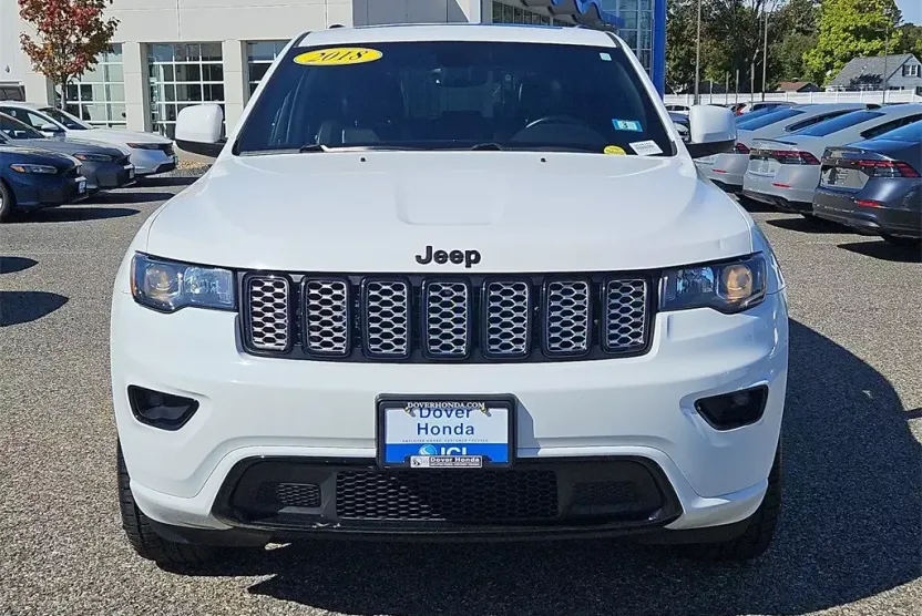 2018 Jeep Grand Cherokee Altitude photo 1