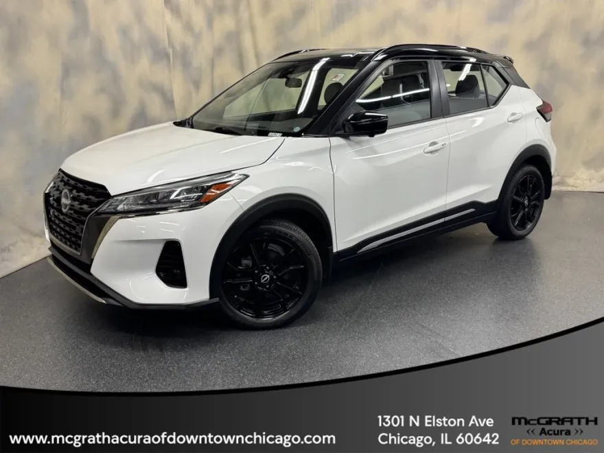 2024 Nissan Kicks SR photo 1