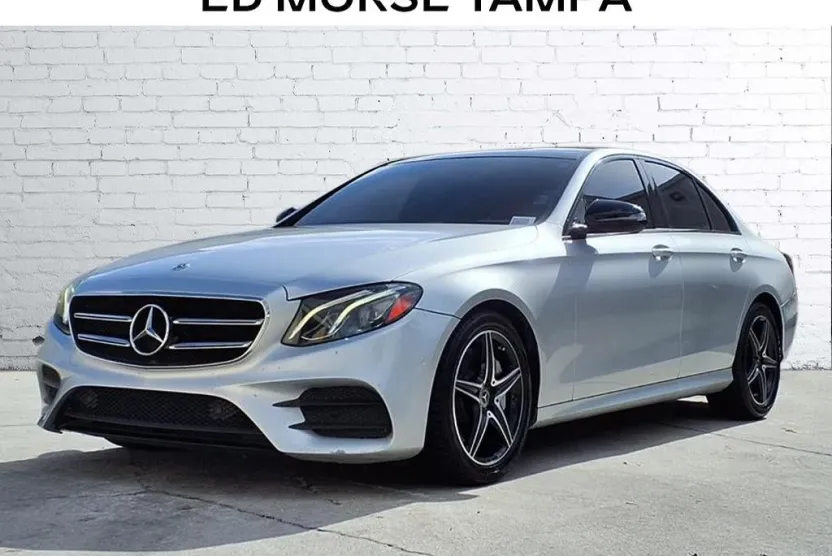 2018 Mercedes Benz E 300 photo 1