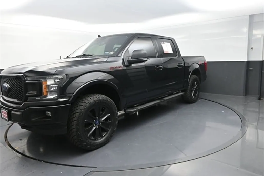 2019 Ford F-150 XLT photo 1