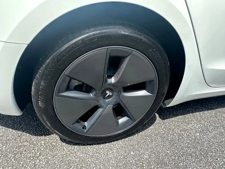 2023 Tesla Model 3 Long Range photo 45