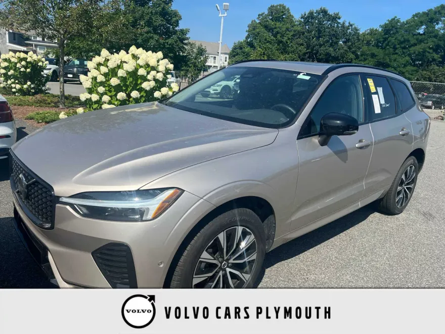 2025 Volvo XC60 B5 Plus photo 1