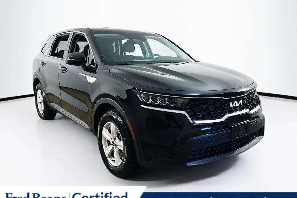 2022 Kia Sorento LX photo 1