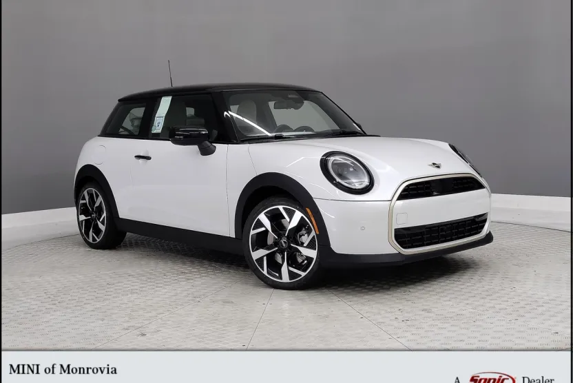 2026 Mini Cooper Signature photo 1